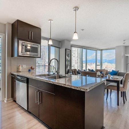 Stunning 2 Bedroom Condo With Downtown Views!!! Vancouver Exteriér fotografie