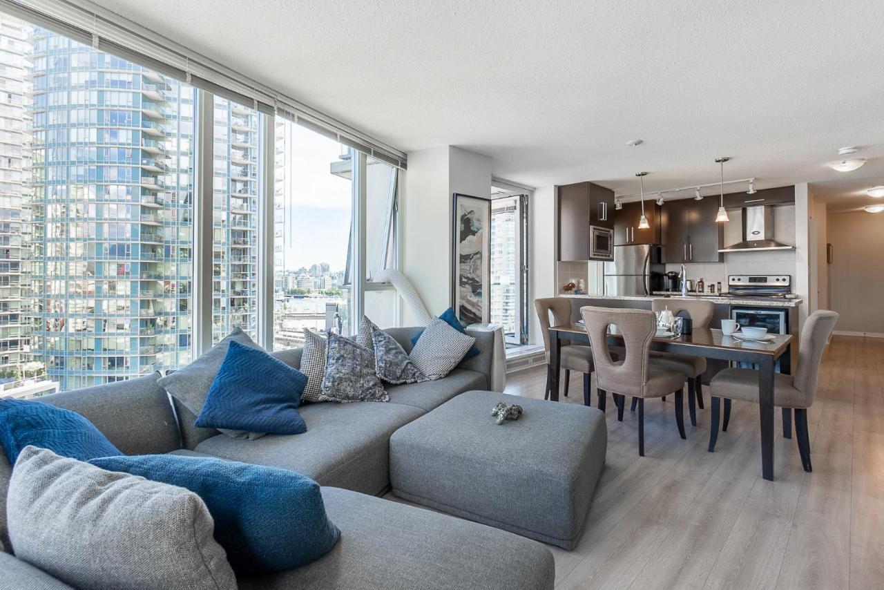 Stunning 2 Bedroom Condo With Downtown Views!!! Vancouver Exteriér fotografie