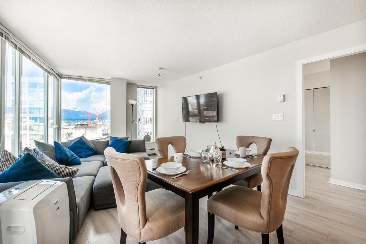Stunning 2 Bedroom Condo With Downtown Views!!! Vancouver Exteriér fotografie
